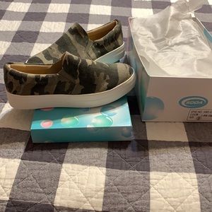 Camo soda slip on. Brand new.